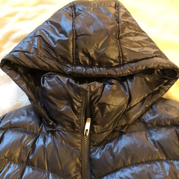 Via Spiga Quilted Down Coat with zip detachable hood. - Picture 3 of 7